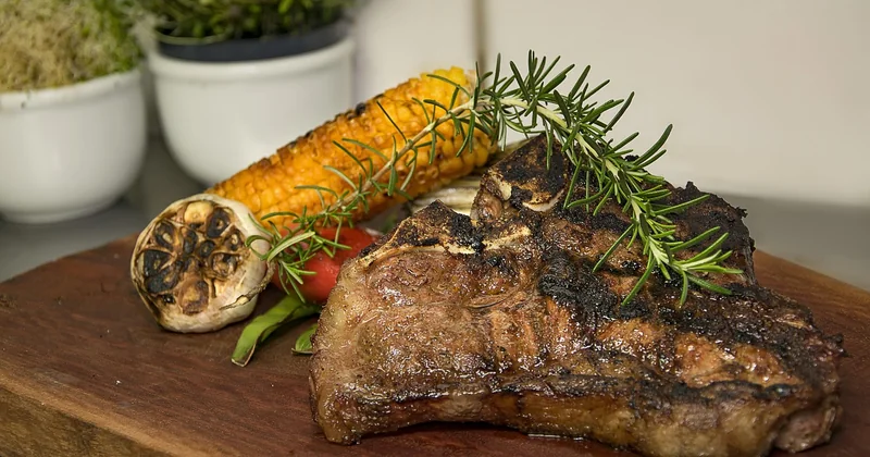 Ce que contient vraiment votre burger comparé à un steak de bœuf